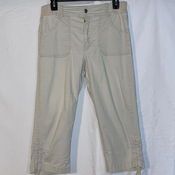 Basic edition khaki capris - Picture 1 of 7
